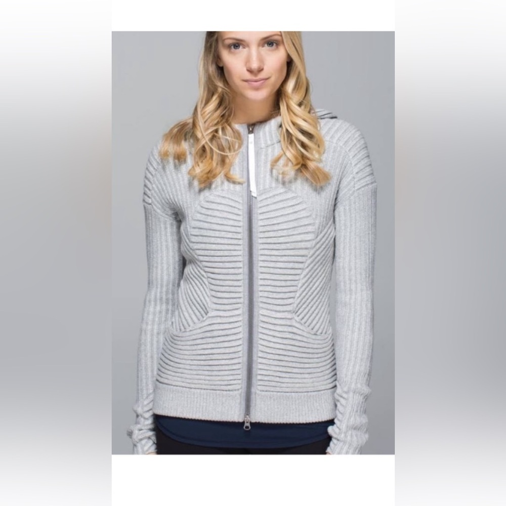 Lululemon Embrace Hoodie Size 4